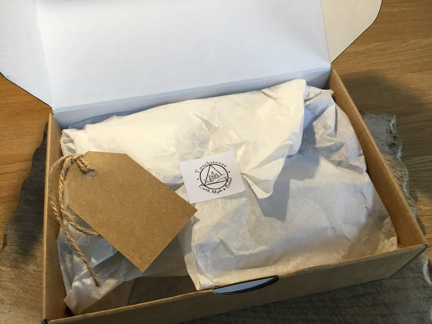 Selenite & Quartz Set – Energy Healing Crystals for Clarity, Calm & Mythological Meaning