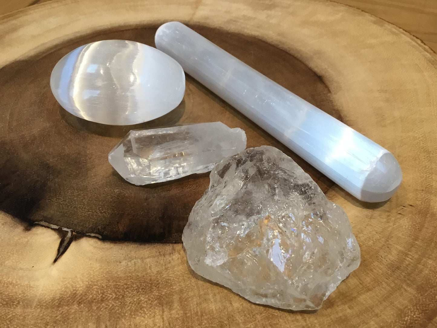 Selenite & Quartz Set – Energy Healing Crystals for Clarity, Calm & Mythological Meaning