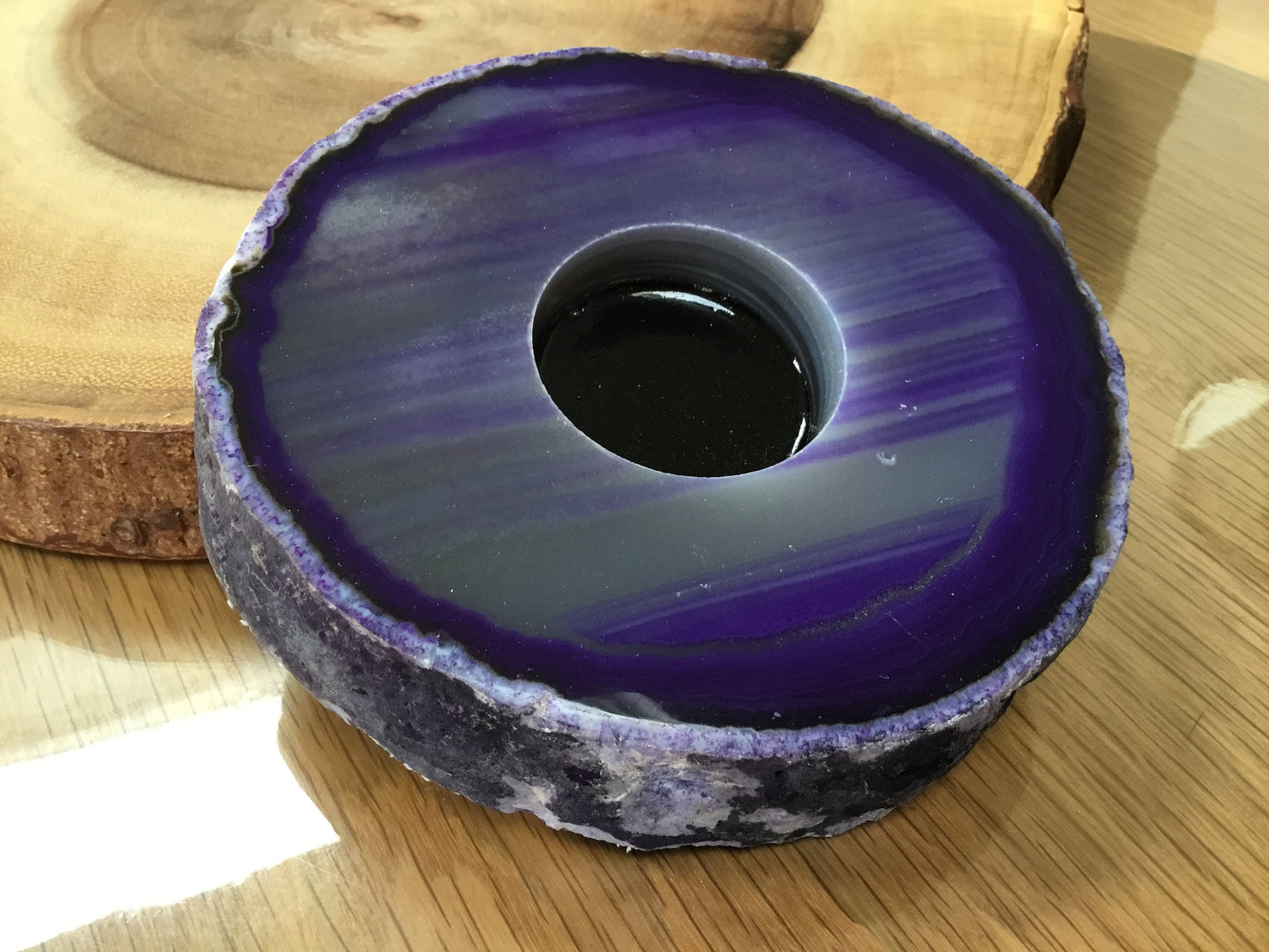 Purple Agate Candle Holder – Natural Crystal Decor for Healing, Light & Mythical Energy