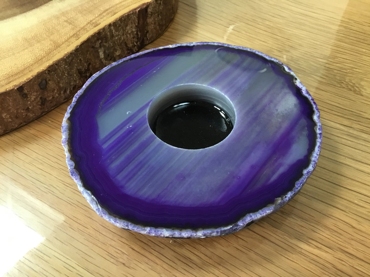 Purple Agate Candle Holder – Natural Crystal Decor for Healing, Light & Mythical Energy