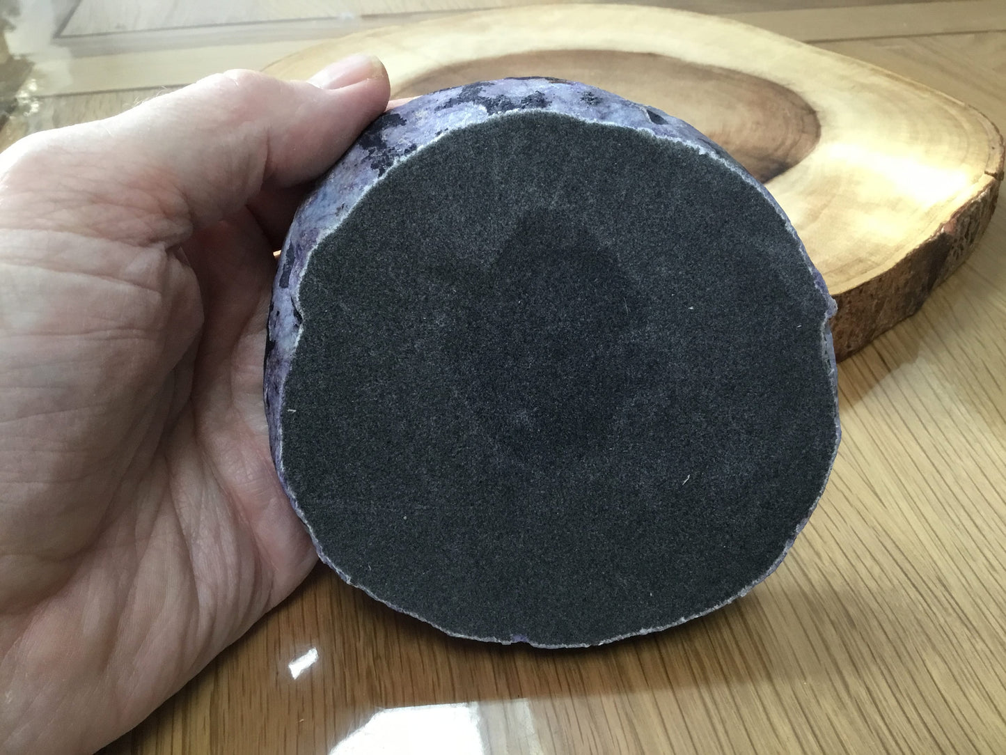 Purple Agate Candle Holder – Natural Crystal Decor for Healing, Light & Mythical Energy