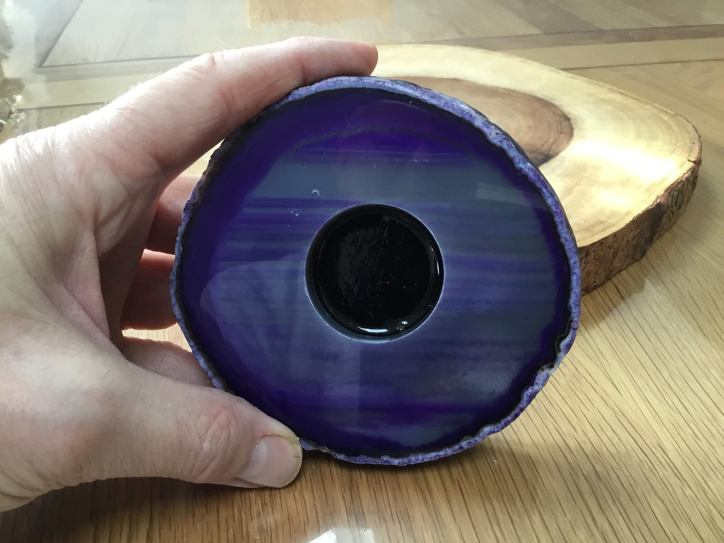 Purple Agate Candle Holder – Natural Crystal Decor for Healing, Light & Mythical Energy