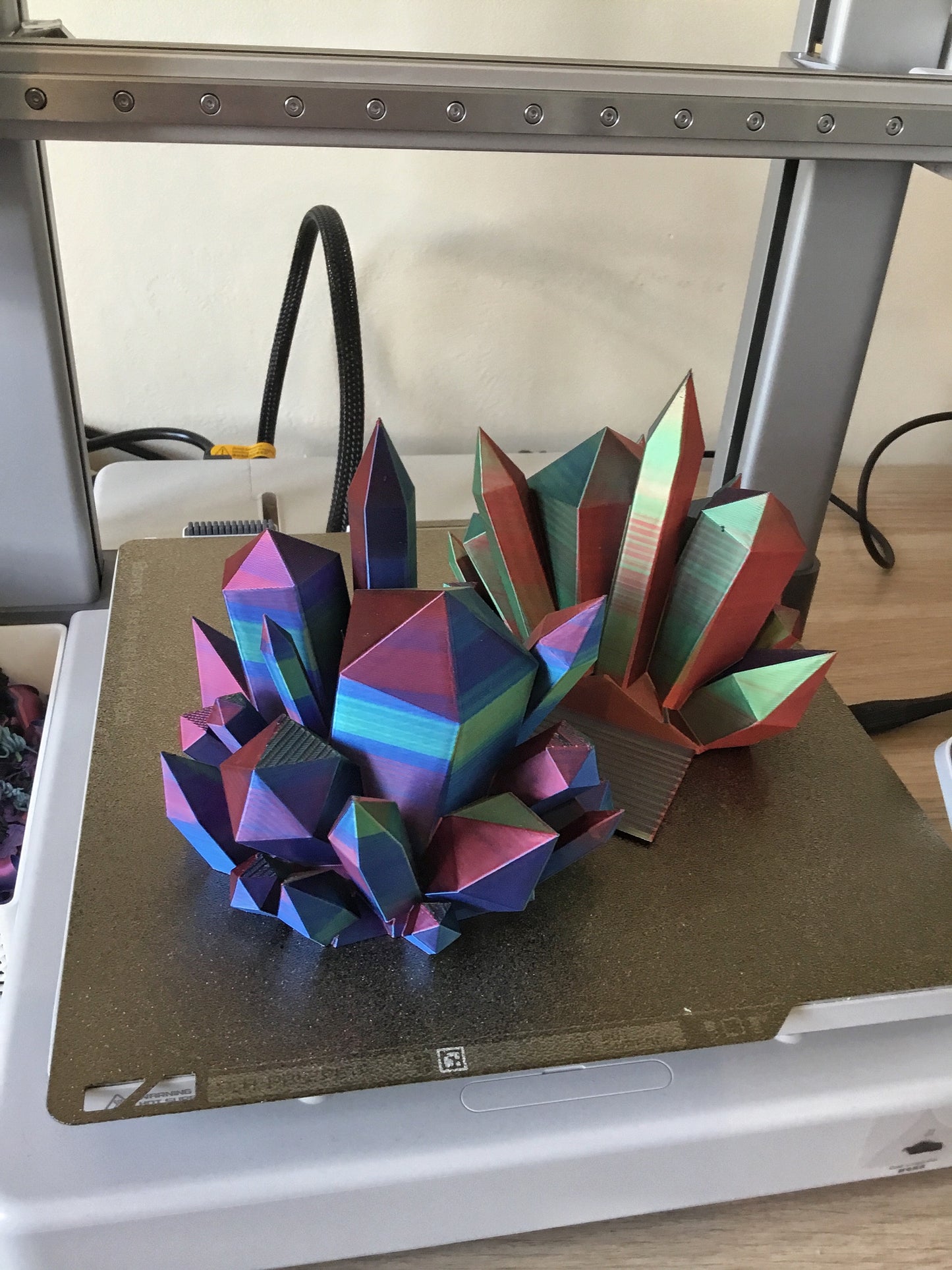 3D Printed Crystal Bookends – Stylish Decor & Gift Idea