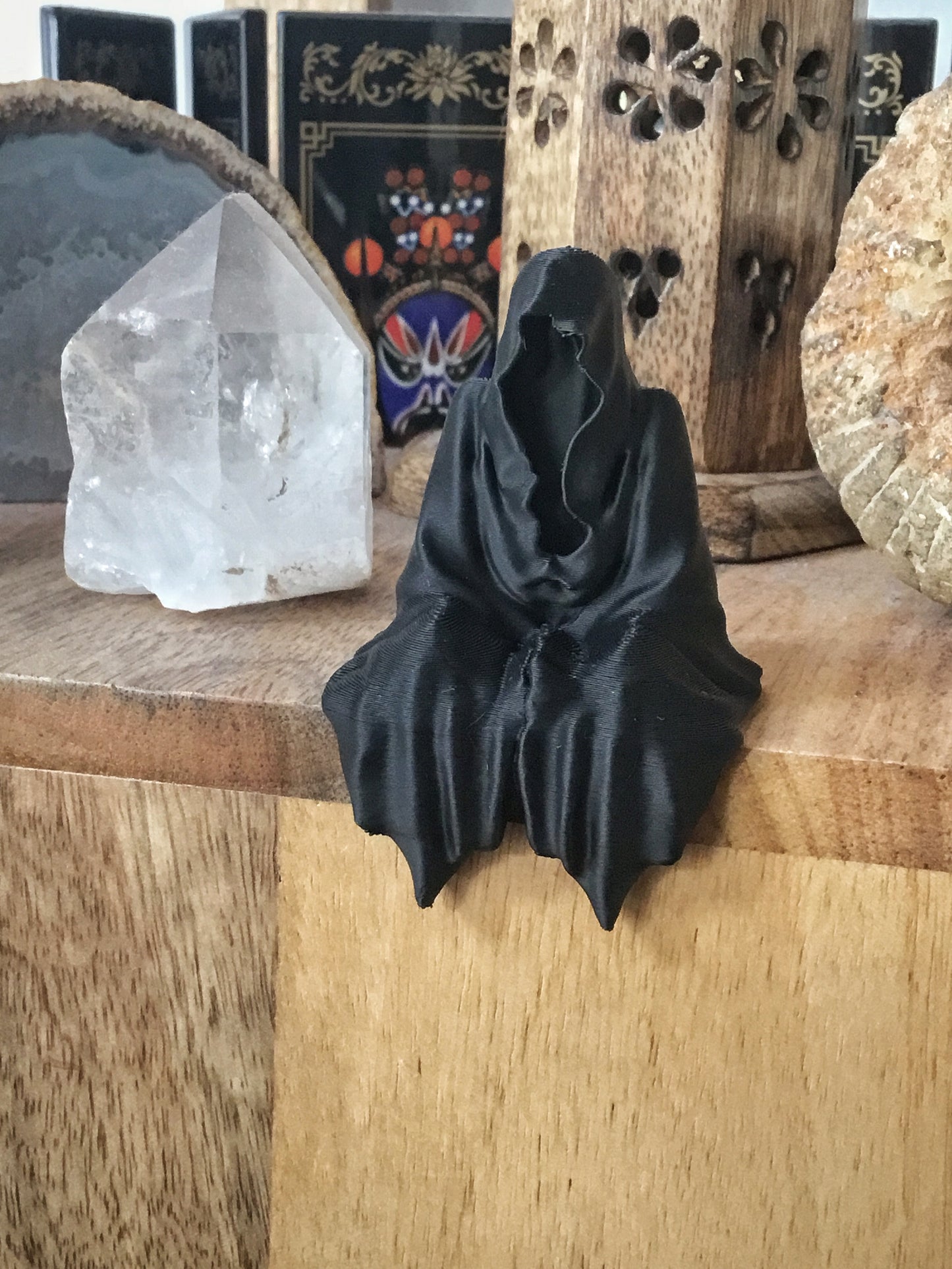 Sitting Ghost Figurine – Spooky-Cute 3D Decor for Shelves & Desks
