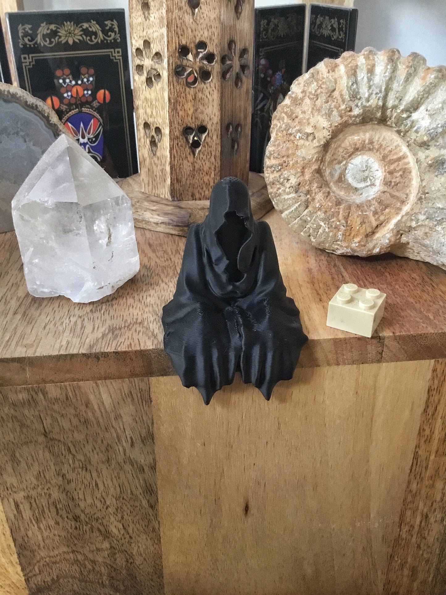 Sitting Ghost Figurine – Spooky-Cute 3D Decor for Shelves & Desks